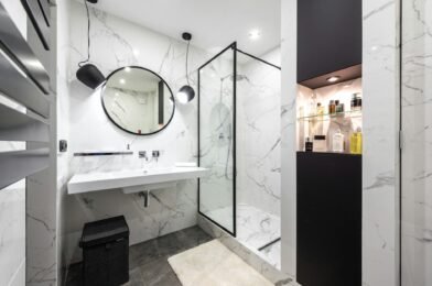 Comment rénover une salle de bain sans tout casser